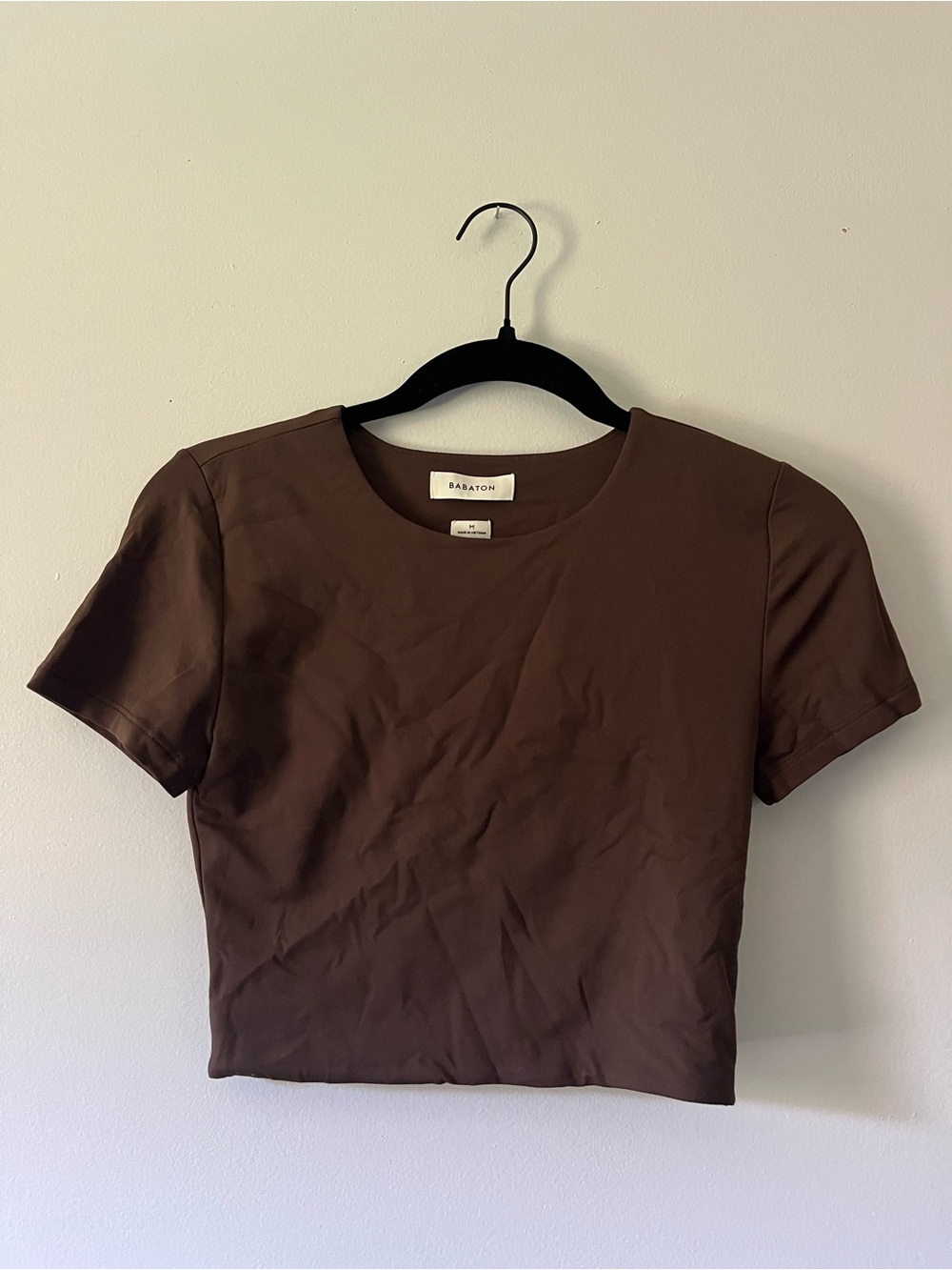 Babaton Contour Crew Cropped Short Sleeve Top